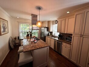 9446 Cloverdale Ct in Burke, VA - Building Photo - Building Photo