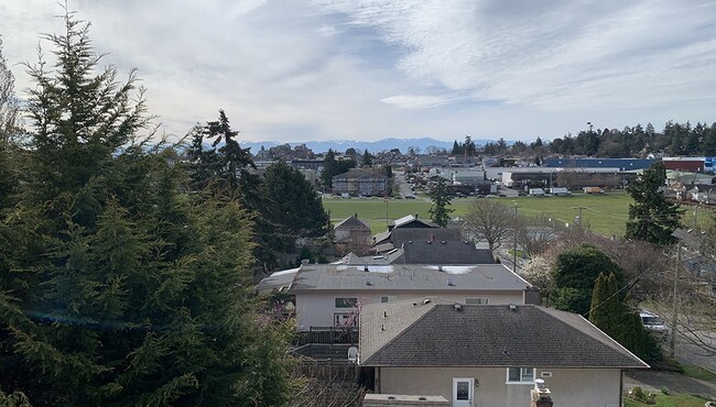 Craigflower House in Esquimalt, BC - Building Photo - Building Photo