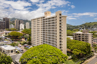 Malulani Hale in Honolulu, HI - Building Photo - Primary Photo