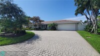 2760 NE 5th St in Pompano Beach, FL - Foto de edificio - Building Photo