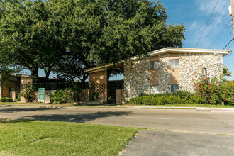 Regency Square in Houston, TX - Building Photo - Building Photo