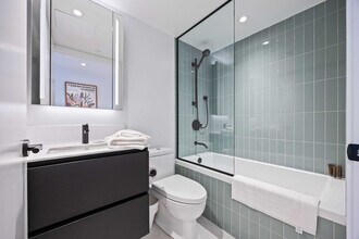 225 Adelaide St W, Unit SI ID1357636P in Toronto, ON - Building Photo - Building Photo