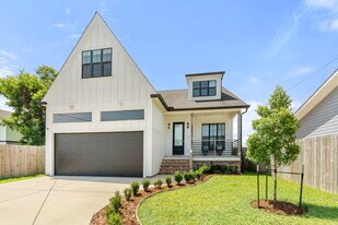 4824 W Esplanade Ave in Metairie, LA - Building Photo