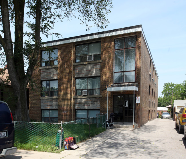 Thorton Apartments in Toronto, ON - Building Photo - Primary Photo