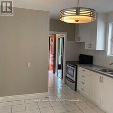 72 McGillivray Ave in Toronto, ON - Building Photo - Building Photo