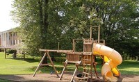 Building Photo - Hampton Court Apartments in Indiana, Pennsylvania