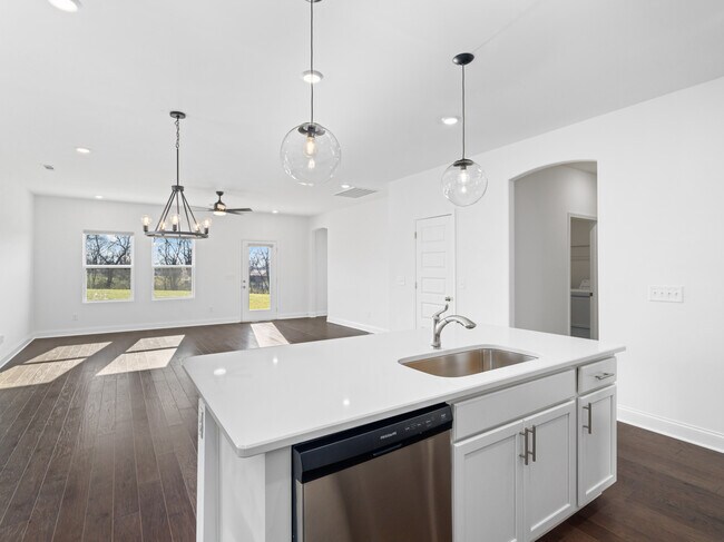 2025 Creekland View Blvd in Nashville, TN - Building Photo - Building Photo