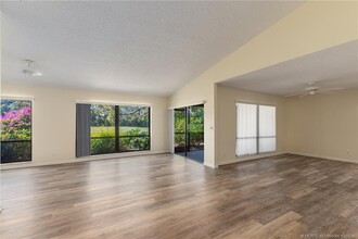 2621 SW Egret Pond Cir in Palm City, FL - Building Photo - Building Photo