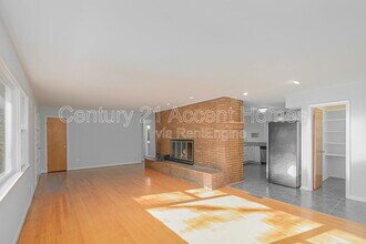 7202 Old Carolina Rd in Gainesville, VA - Building Photo - Building Photo