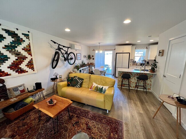 184 Northridge Terrace in Medford, OR - Building Photo - Building Photo