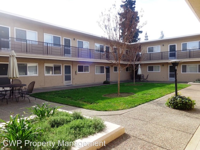 Stoakes Apartments in San Leandro, CA - Building Photo - Building Photo