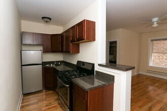 514 W Melrose St in Chicago, IL - Building Photo - Building Photo