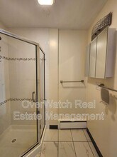 7727 Jewel Lake Rd in Anchorage, AK - Building Photo - Building Photo
