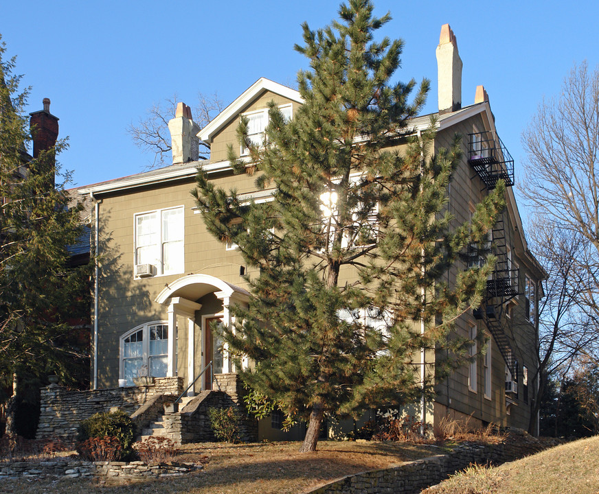 2343 Park Ave in Cincinnati, OH - Foto de edificio