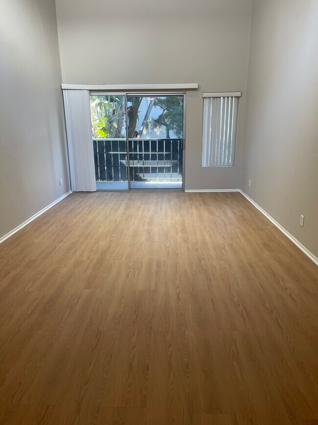 property at 18645 Hatteras St