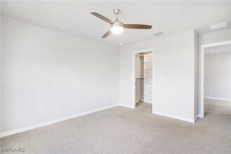 15100 Wildflower Cir in Naples, FL - Foto de edificio - Building Photo
