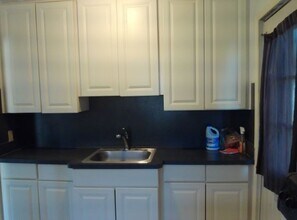 22825 Brittany Ave in Eastpointe, MI - Building Photo - Building Photo