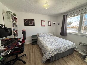 46 Rosewood Dr in Fredericton, NB - Building Photo - Building Photo