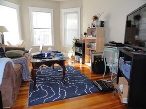 101 Heath St, Unit 1 in Somerville, MA - Building Photo - Building Photo