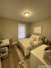 548 E 7th St, Unit 3 in Boston, MA - Foto de edificio - Building Photo