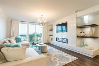 301 S Gulfview Blvd in Clearwater, FL - Building Photo - Building Photo