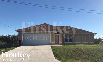 3807 25th St SW in Lehigh Acres, FL - Building Photo
