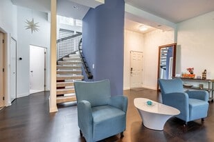 1620 187th Ave NE in Bellevue, WA - Building Photo