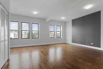 7528 N Seeley Ave in Chicago, IL - Building Photo - Building Photo