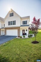 15 Collinswood Wy in Staunton, VA - Building Photo