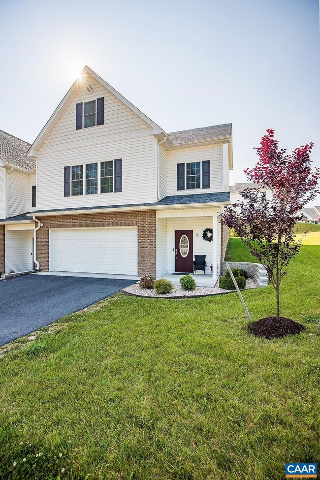 property at 15 Collinswood Wy