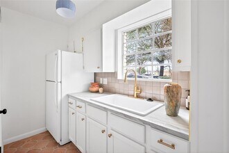 1700 Houston St in Austin, TX - Building Photo - Building Photo