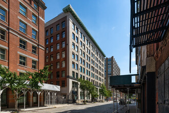 181 Hudson St in New York, NY - Foto de edificio - Building Photo