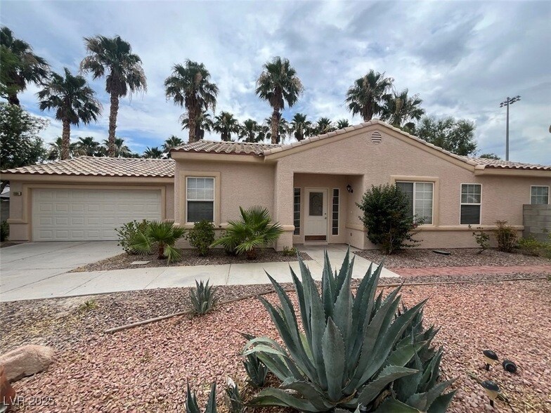 7604 Pennybrook Ct in Las Vegas, NV - Building Photo