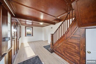 75 Lakeview Terrace in Oakland, NJ - Building Photo - Building Photo