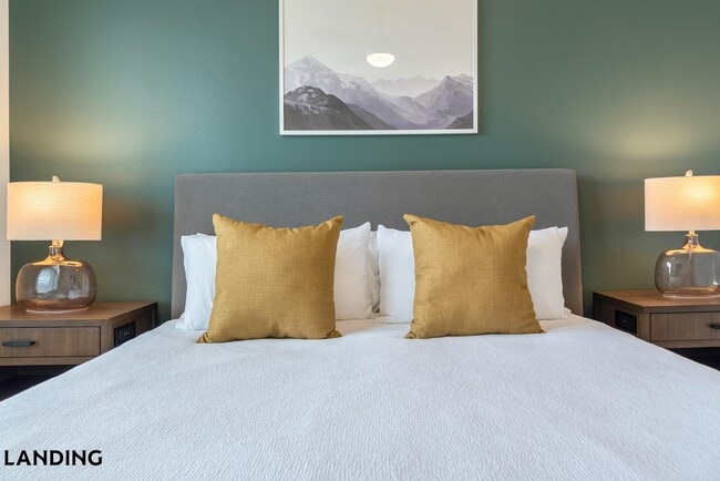 1414 Wood Hollow Dr in Houston, TX - Foto de edificio - Building Photo