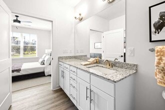 Abri At West Iris in Conyers, GA - Foto de edificio - Building Photo