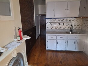 140 W 123rd St, Unit Apartment 3 in New York, NY - Building Photo - Building Photo