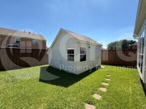 4032 Guthrie Dr in Plano, TX - Foto de edificio - Building Photo