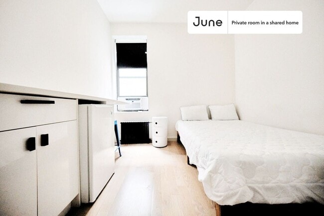 Room in Shared 3 bed/3 bath home in Queens, NY - Foto de edificio - Building Photo