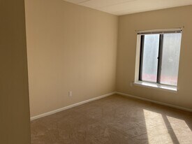 23 Oakridge Dr in Langhorne, PA - Building Photo