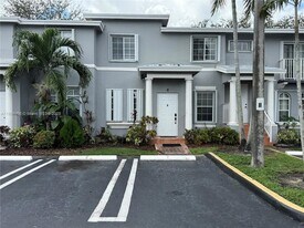 5225 NW 112th Ave, Unit 2 in Doral, FL - Building Photo