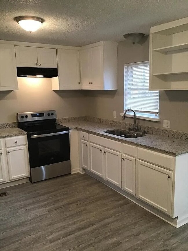 1205 Widgean Dr in Columbia, SC - Foto de edificio - Building Photo