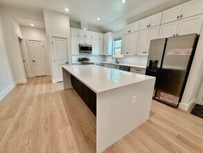 16106 Archway Dr in Houston, TX - Building Photo - Building Photo