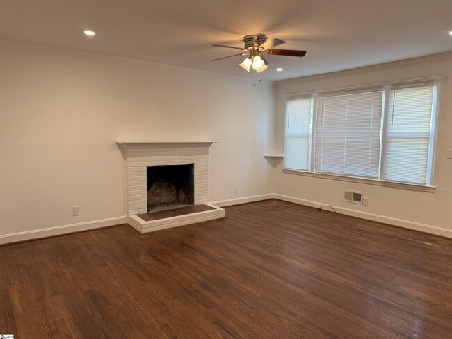 320 Elaine Ave in Taylors, SC - Building Photo - Building Photo