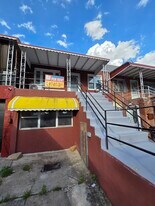8631 Dexter Ct, Unit parking in Woodhaven, NY - Building Photo
