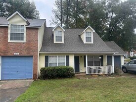 3140 Camelliawood Cir W in Tallahassee, FL - Building Photo