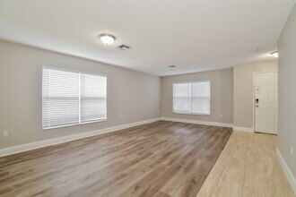 250 Lynn St in Oviedo, FL - Building Photo - Building Photo