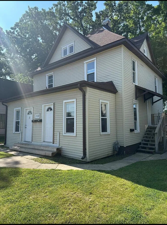 902 3rd Ave N, Unit Khaliki Apartments Llc in Fort Dodge, IA - Foto de edificio - Building Photo