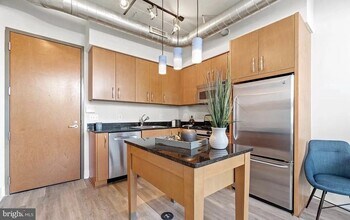 2301 Champlain St NW in Washington, DC - Building Photo - Building Photo