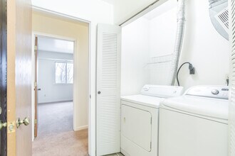 Flo-Mar Terraces in Ypsilanti, MI - Building Photo - Interior Photo